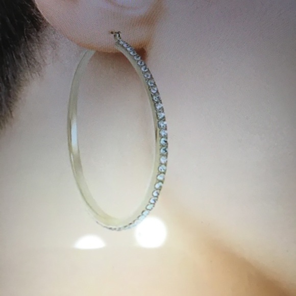 9 hoops NWT INC, Gold, cubic Zirconia, 2 1/2” Hoops - Picture 1 of 4